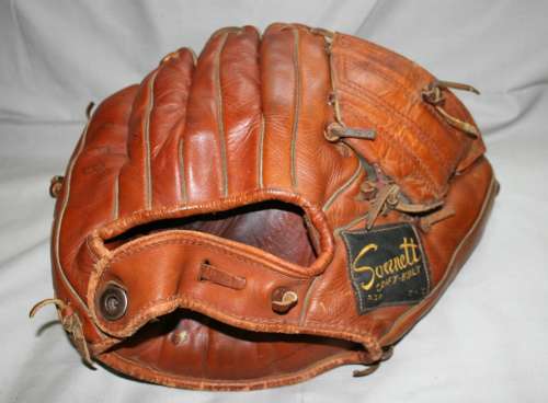 Del Ennis Sonnett E4F Back